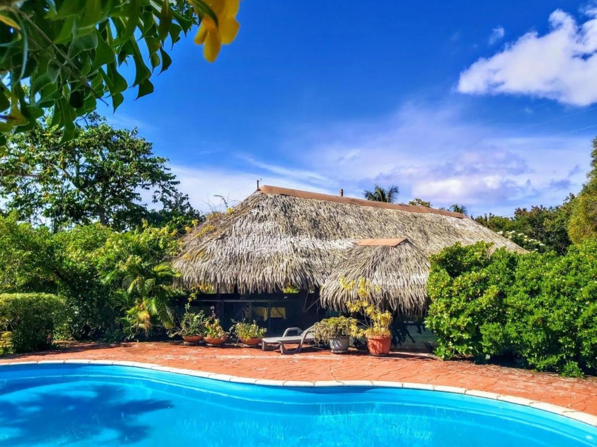 Huahine - Bungalow Tiare Fare ภายนอก รูปภาพ