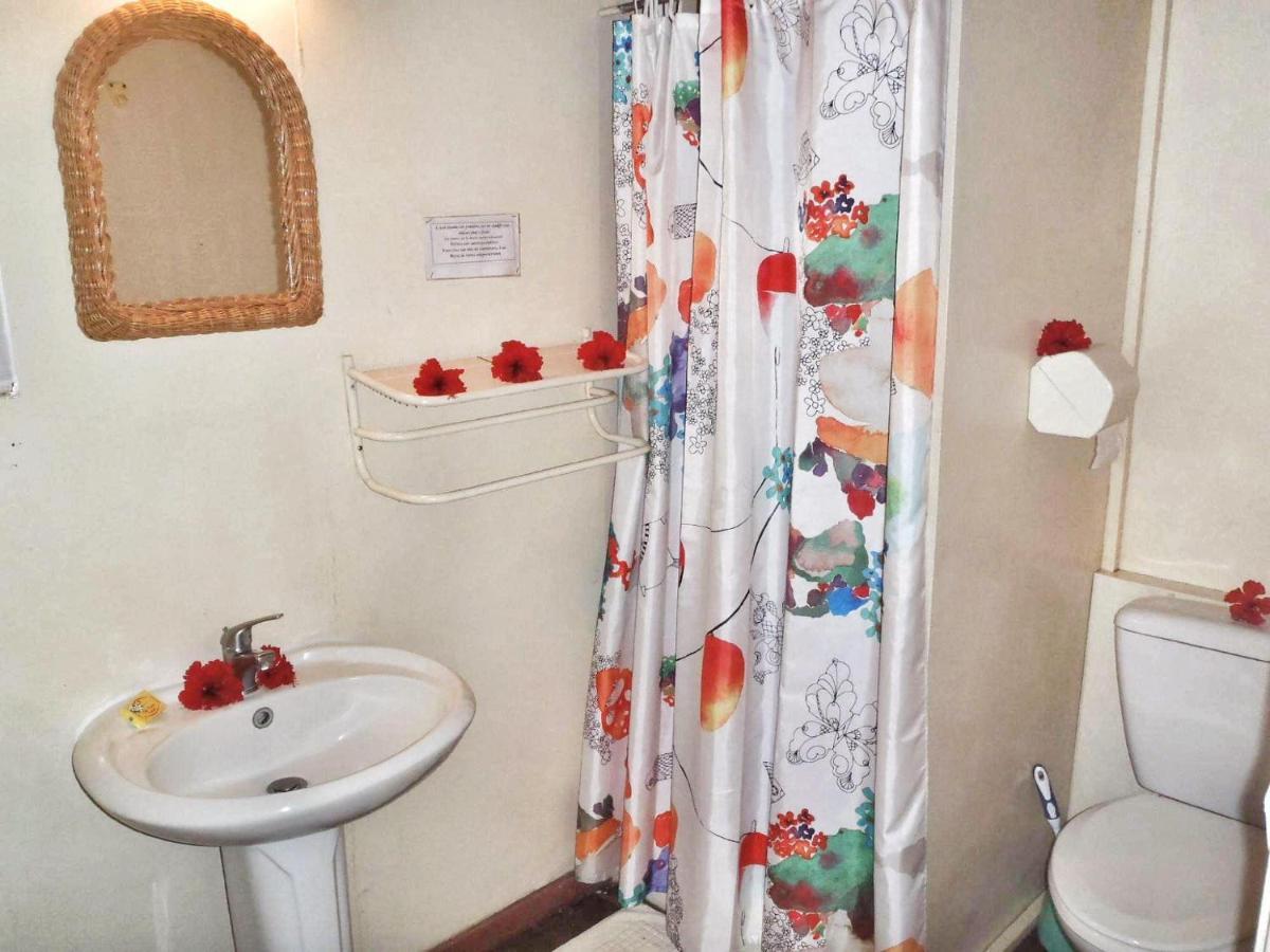 Huahine - Bungalow Tiare Fare ภายนอก รูปภาพ